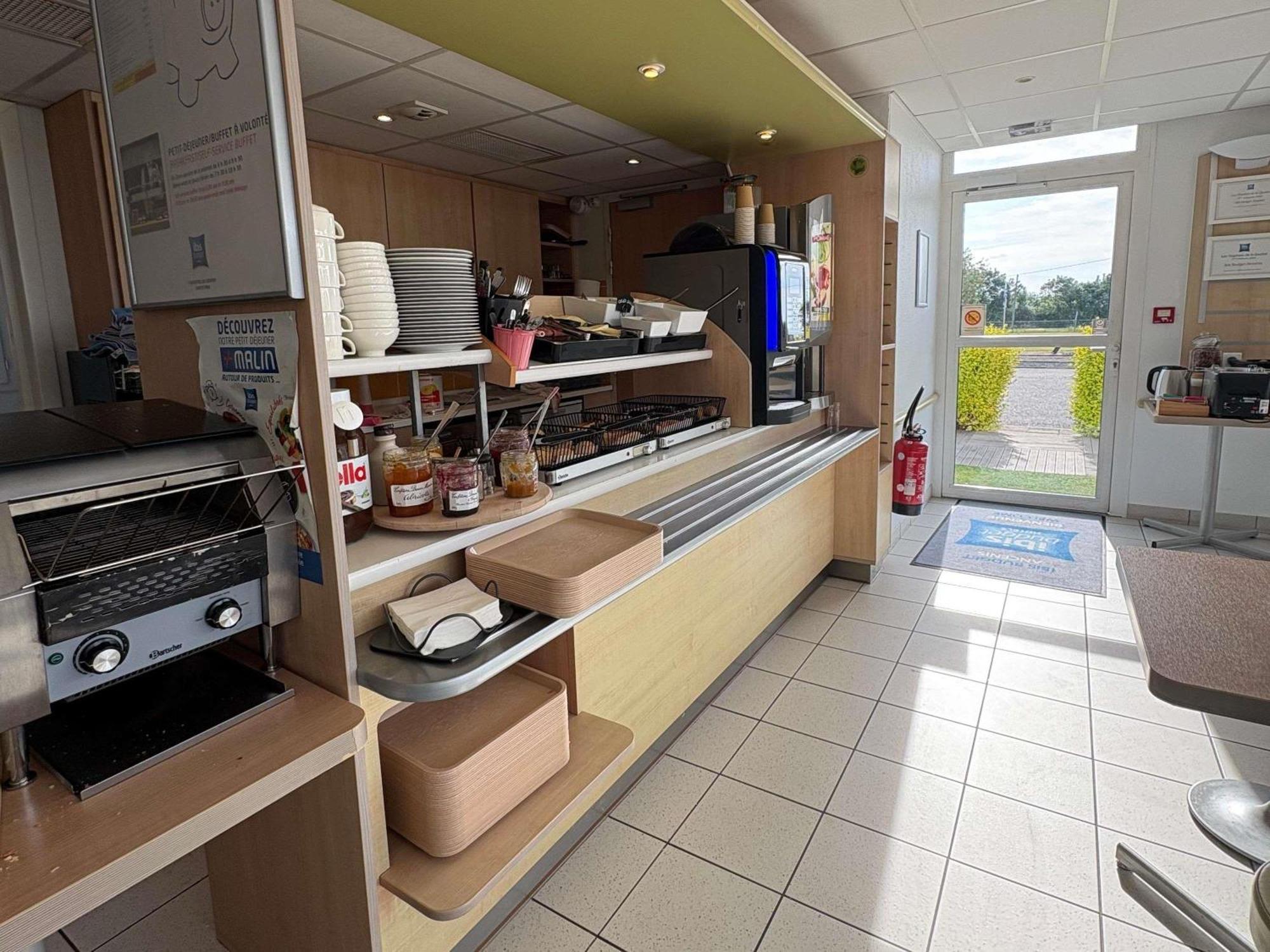 Ibis Budget Ancenis Mésanger Kültér fotó