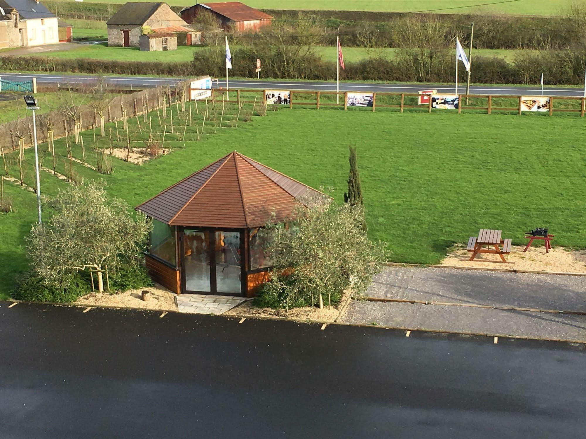 Ibis Budget Ancenis Mésanger Kültér fotó